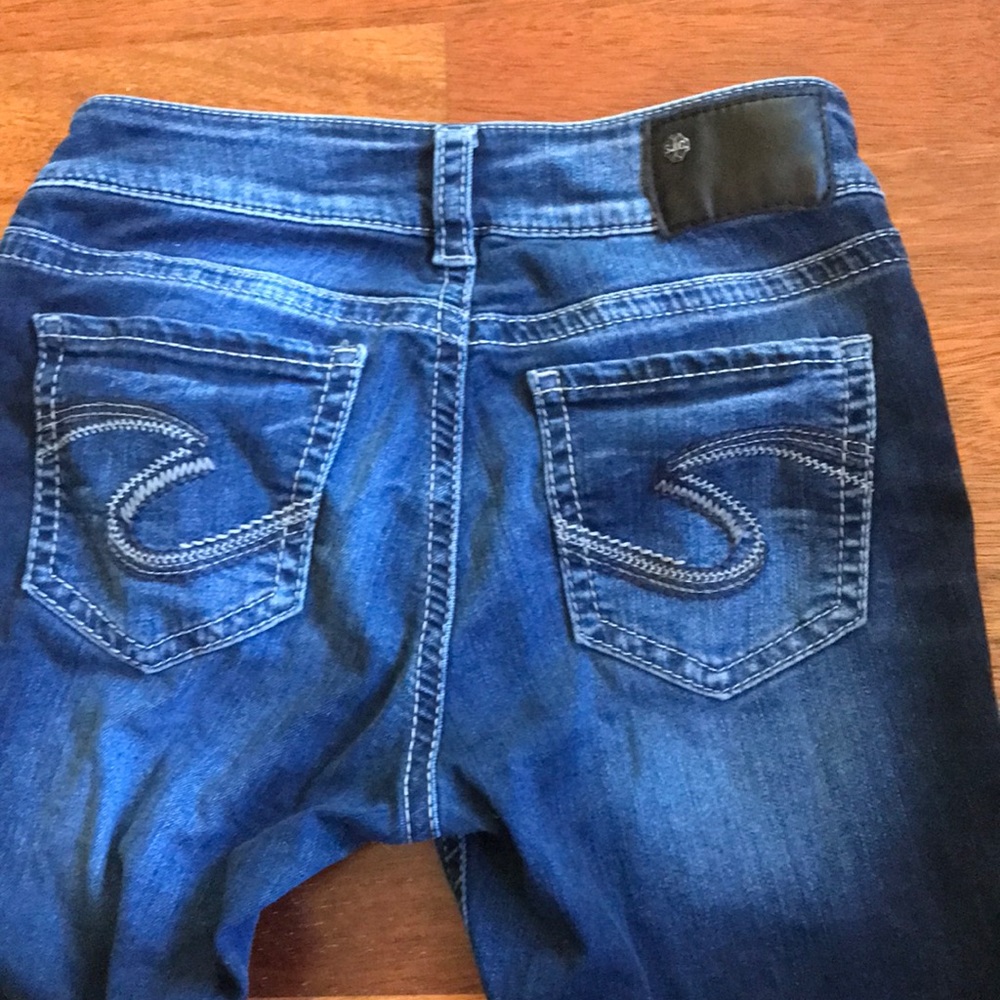 Silver suki capris size 27